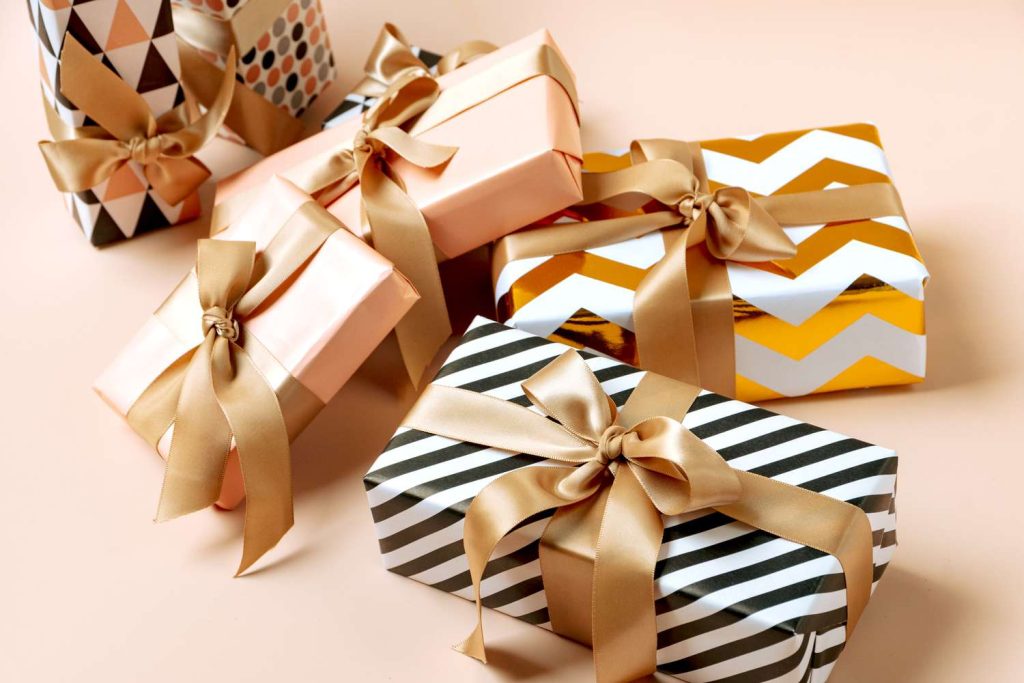 The Art of Giving: Thoughtful Holiday Gifts That Make Spirits Bright