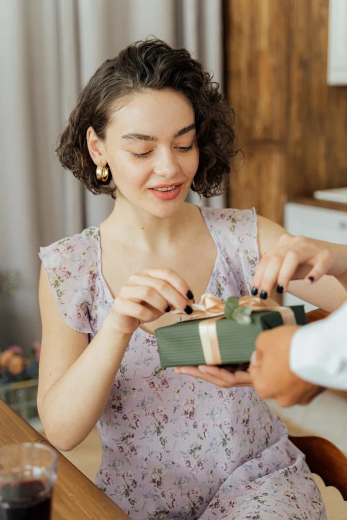 Last-Minute Gift Ideas That Still Look Thoughtful: Quick Picks That Don’t Feel Rushed