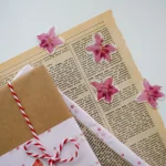Nature-Inspired Fall Gift Wrapping Ideas Using Leaves, Twine, and Flowers